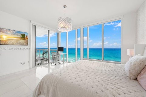 Condominio en venta en Miami Beach, Florida, 2 dormitorios, 119.84 m2 № 2191369 - foto 25