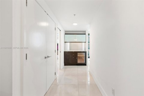 Condominio en venta en Miami Beach, Florida, 2 dormitorios, 119.84 m2 № 2191369 - foto 30