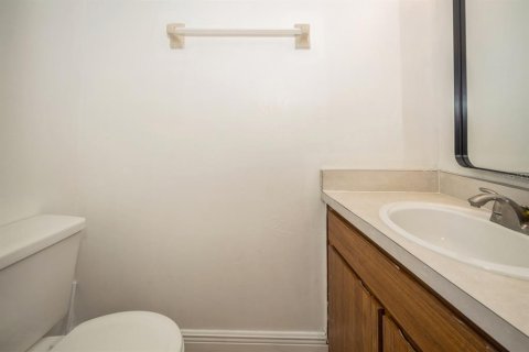 Adosado en venta en Tampa, Florida, 3 dormitorios, 133.78 m2 № 1689581 - foto 13