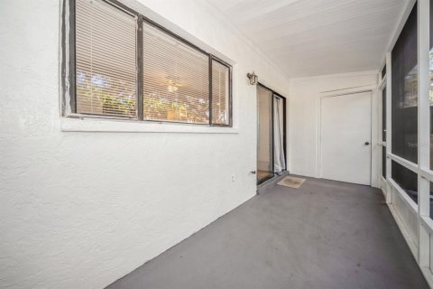 Adosado en venta en Tampa, Florida, 3 dormitorios, 133.78 m2 № 1689581 - foto 19