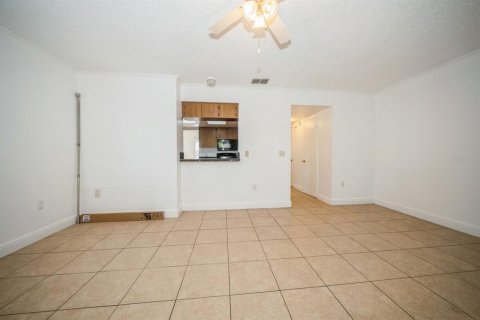 Adosado en venta en Tampa, Florida, 3 dormitorios, 133.78 m2 № 1689581 - foto 16