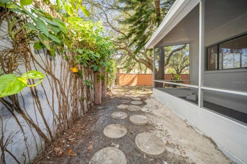 Adosado en venta en Tampa, Florida, 3 dormitorios, 133.78 m2 № 1689581 - foto 20