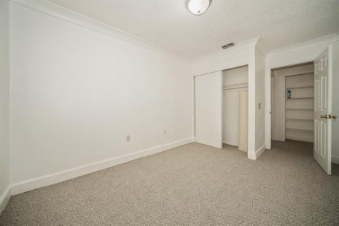 Adosado en venta en Tampa, Florida, 3 dormitorios, 133.78 m2 № 1689581 - foto 28