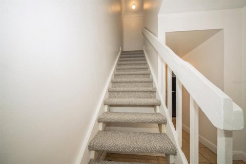 Adosado en venta en Tampa, Florida, 3 dormitorios, 133.78 m2 № 1689581 - foto 22