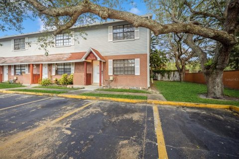 Adosado en venta en Tampa, Florida, 3 dormitorios, 133.78 m2 № 1689581 - foto 2