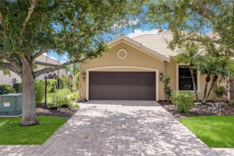 House in Ellenton, Florida 2 bedrooms, 163.32 sq.m. № 2322714