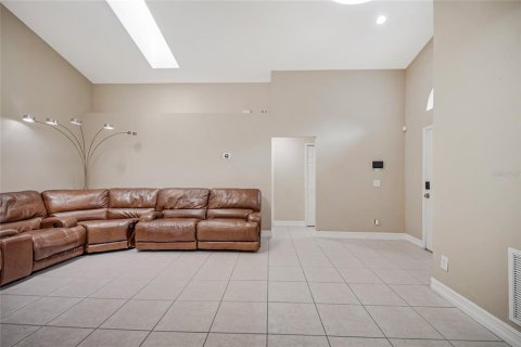 Casa en venta en Apopka, Florida, 3 dormitorios, 137.87 m2 № 2387596 - foto 9