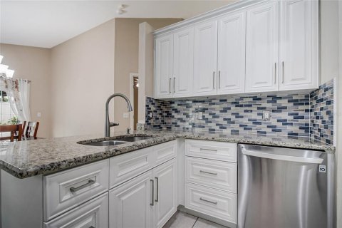 Casa en venta en Apopka, Florida, 3 dormitorios, 137.87 m2 № 2387596 - foto 13