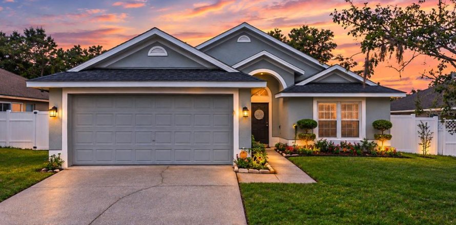 Casa en Apopka, Florida 3 dormitorios, 137.87 m2 № 2387596