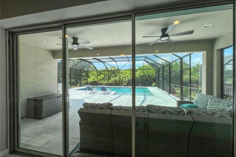 Villa ou maison à vendre à Tampa, Floride: 4 chambres, 274.34 m2 № 2225531 - photo 10