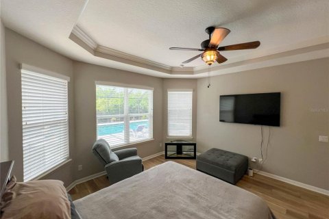 Villa ou maison à vendre à Tampa, Floride: 4 chambres, 274.34 m2 № 2225531 - photo 15