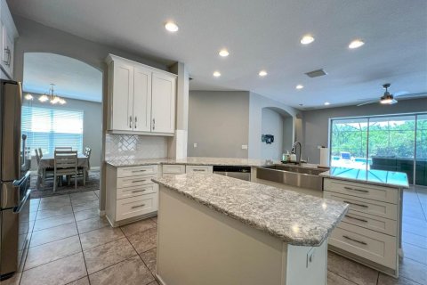 Villa ou maison à vendre à Tampa, Floride: 4 chambres, 274.34 m2 № 2225531 - photo 6