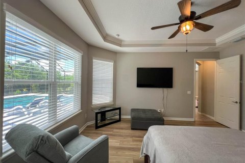 Villa ou maison à vendre à Tampa, Floride: 4 chambres, 274.34 m2 № 2225531 - photo 14