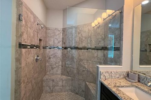 Villa ou maison à vendre à Tampa, Floride: 4 chambres, 274.34 m2 № 2225531 - photo 18