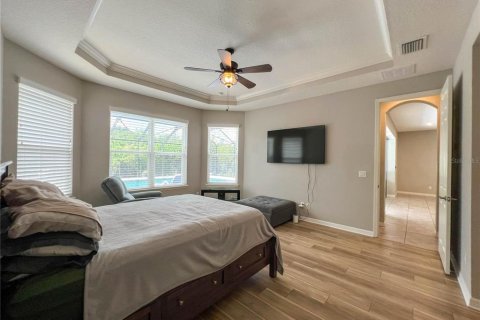 Villa ou maison à vendre à Tampa, Floride: 4 chambres, 274.34 m2 № 2225531 - photo 25