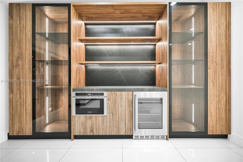 Villa ou maison à louer à Miami, Floride: 4 chambres, 158.68 m2 № 1933771 - photo 19