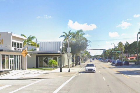 Commercial property in Miami, Florida № 2051470 - photo 10