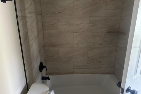 Adosado en alquiler en Kissimmee, Florida, 2 dormitorios, 101.08 m2 № 1905375 - foto 11