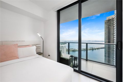 Condo in Miami, Florida, 1 bedroom  № 1944931 - photo 7