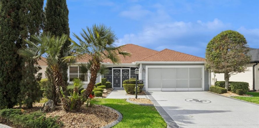 Villa ou maison à The Villages, Floride 2 chambres, 149.85 m2 № 2399063