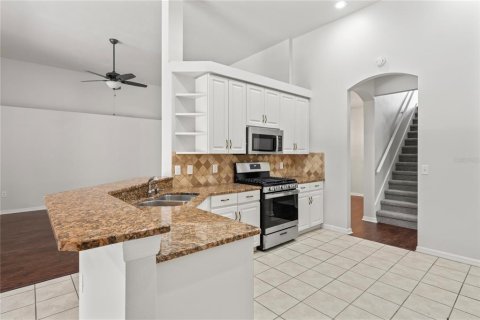 House in Fish Hawk, Florida 4 bedrooms, 246.93 sq.m. № 1690852 - photo 6
