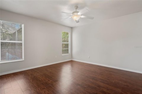 House in Fish Hawk, Florida 4 bedrooms, 246.93 sq.m. № 1690852 - photo 12