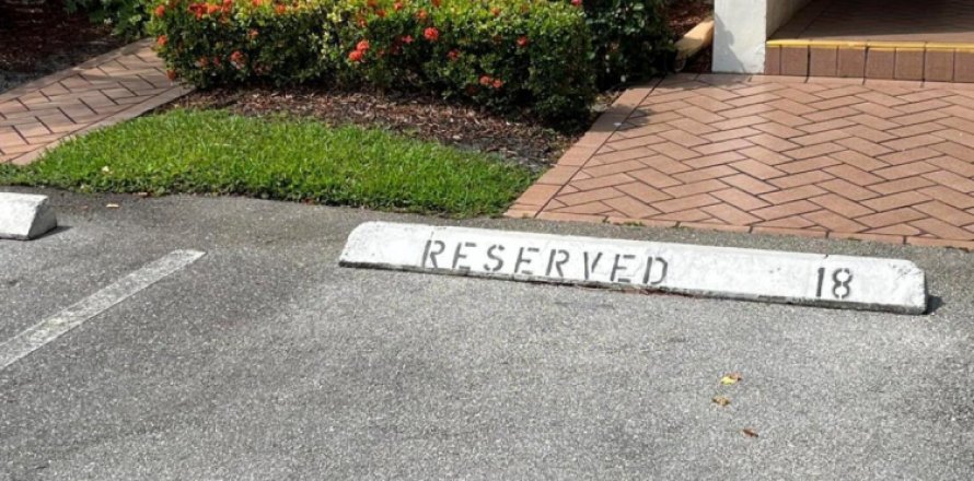 Condo in Delray Beach, Florida, 2 bedrooms  № 1178334