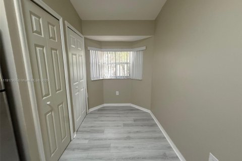 Снять в аренду кондоминиум в Хомстед, Флорида 2 спальни, 75.72м2, № 1972370 - фото 12