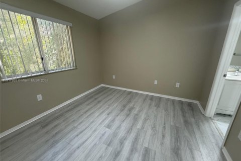 Снять в аренду кондоминиум в Хомстед, Флорида 2 спальни, 75.72м2, № 1972370 - фото 18