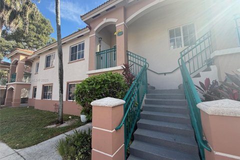 Снять в аренду кондоминиум в Хомстед, Флорида 2 спальни, 75.72м2, № 1972370 - фото 2