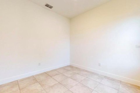 Casa en venta en Poinciana, Florida, 4 dormitorios, 146.79 m2 № 1425482 - foto 23