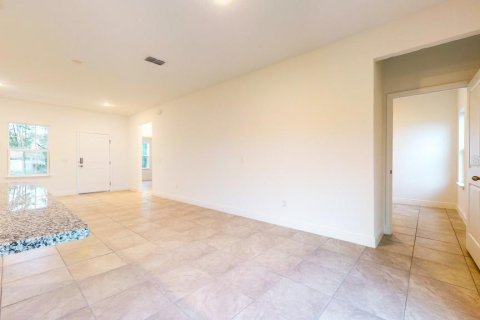 Casa en venta en Poinciana, Florida, 4 dormitorios, 146.79 m2 № 1425482 - foto 17