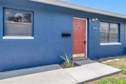 Casa en alquiler en Saint Petersburg, Florida, 4 dormitorios, 115.94 m2 № 1725093 - foto 25