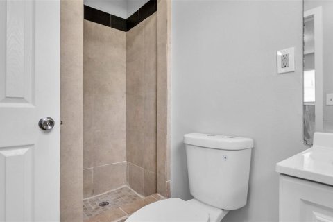 Casa en alquiler en Saint Petersburg, Florida, 4 dormitorios, 115.94 m2 № 1725093 - foto 15