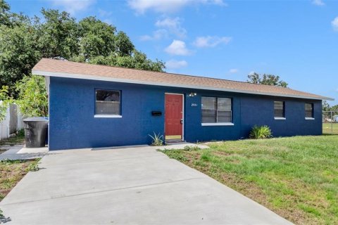 Casa en alquiler en Saint Petersburg, Florida, 4 dormitorios, 115.94 m2 № 1725093 - foto 24