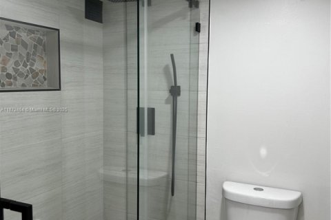 Condo in Sunny Isles Beach, Florida, 1 bedroom  № 1898063 - photo 24