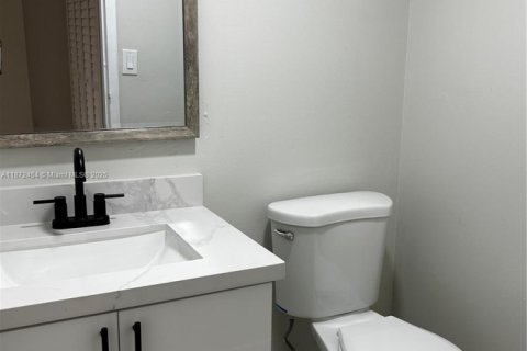 Condo in Sunny Isles Beach, Florida, 1 bedroom  № 1898063 - photo 12