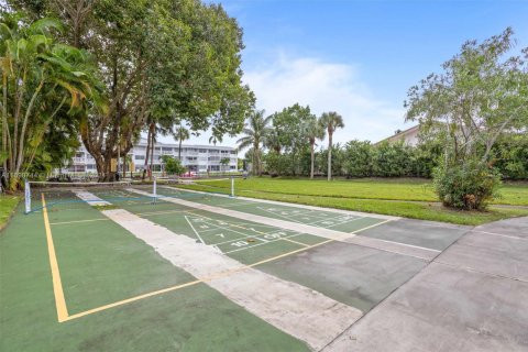 Condominio en venta en Hallandale Beach, Florida, 1 dormitorio, 74.32 m2 № 1452371 - foto 19