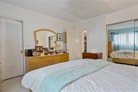 Condominio en venta en Hallandale Beach, Florida, 1 dormitorio, 74.32 m2 № 1452371 - foto 5