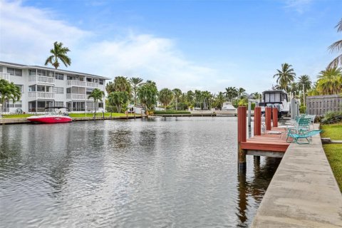 Condominio en venta en Hallandale Beach, Florida, 1 dormitorio, 74.32 m2 № 1452371 - foto 16