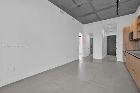 Condominio en alquiler en Miami, Florida, 2 dormitorios, 88.07 m2 № 2355192 - foto 13
