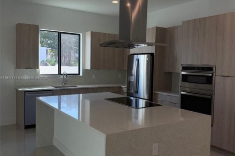 Villa ou maison à louer à Fort Lauderdale, Floride: 4 chambres, 255.57 m2 № 1971516 - photo 12