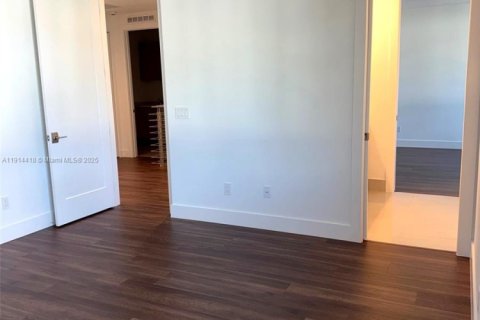 Villa ou maison à louer à Fort Lauderdale, Floride: 4 chambres, 255.57 m2 № 1971516 - photo 26