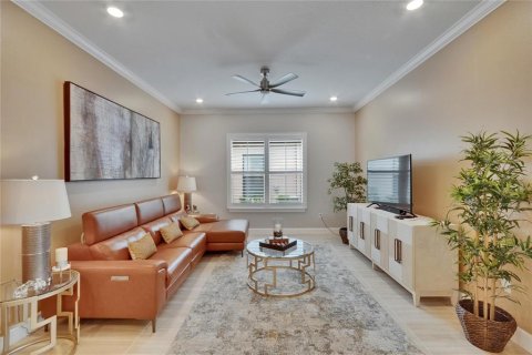 Villa ou maison à vendre à Wesley Chapel, Floride: 3 chambres, 286.79 m2 № 1767544 - photo 15