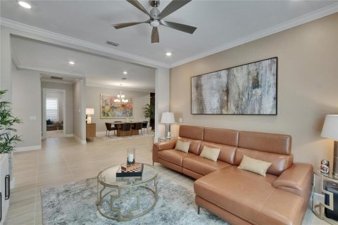 Villa ou maison à vendre à Wesley Chapel, Floride: 3 chambres, 286.79 m2 № 1767544 - photo 16