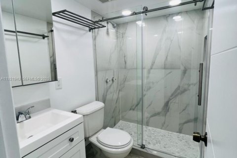 Copropriété à louer à North Bay Village, Floride: 1 chambre, 64.57 m2 № 1977429 - photo 8