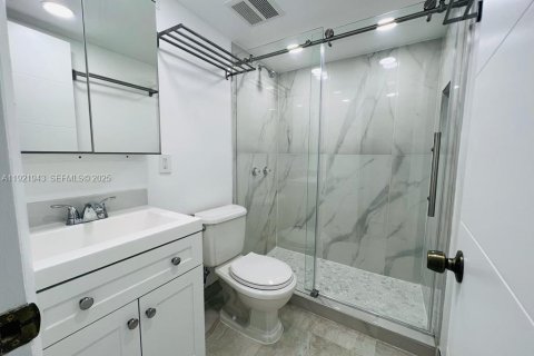 Copropriété à louer à North Bay Village, Floride: 1 chambre, 64.57 m2 № 1977429 - photo 7