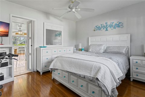 Condo in Hallandale Beach, Florida, 1 bedroom № 1988528 - photo 16