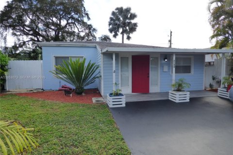 Villa ou maison à North Miami Beach, Floride 3 chambres, 104.61 m2 № 2008748