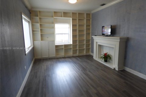 Villa ou maison à louer à North Miami Beach, Floride: 3 chambres, 104.61 m2 № 2008748 - photo 9